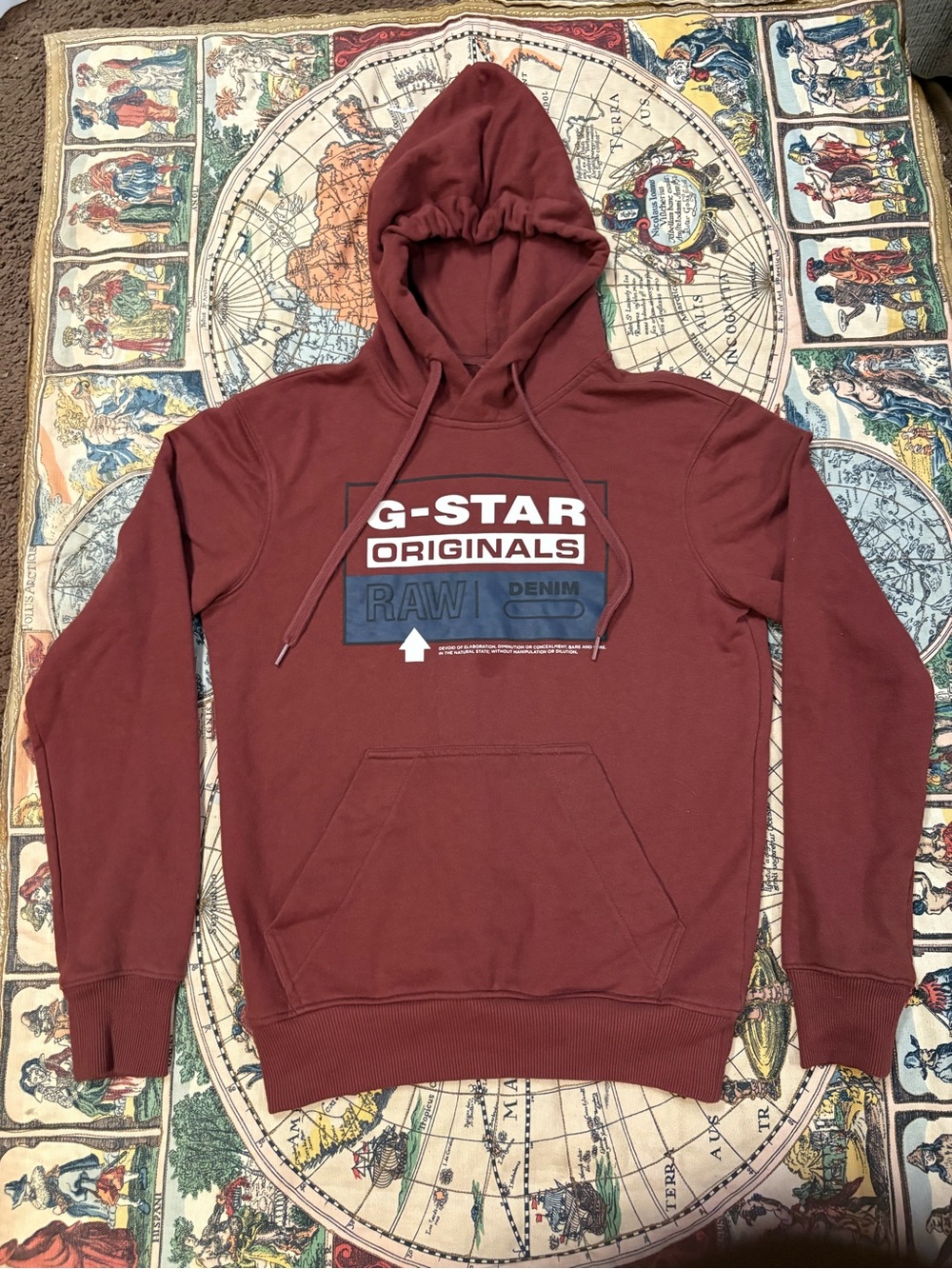 G-Star Originals Men's Hoodie in Burgundy with Logo Patch